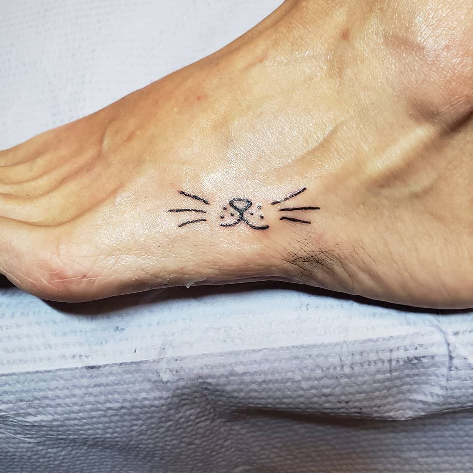 25+ Stylish Small Tattoos For Men - Wittyduck