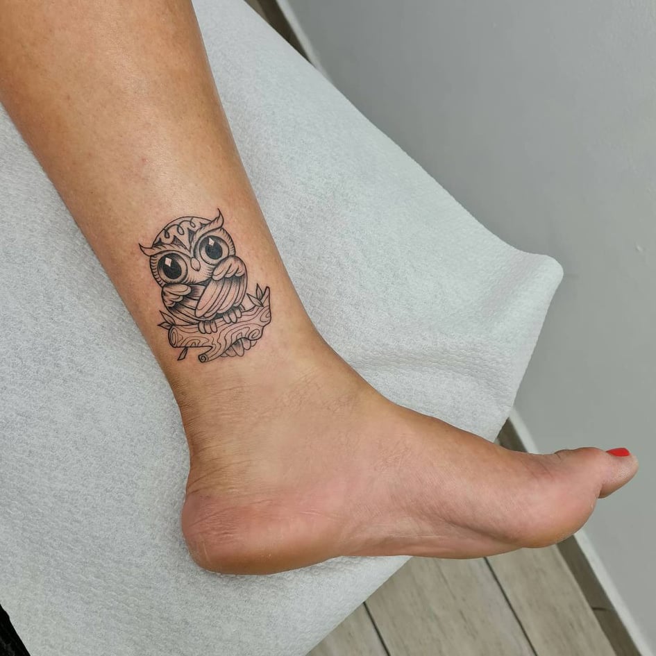 20 Watchful Owl Tattoos Flowing with Wisdom  Cuteness  CafeMomcom