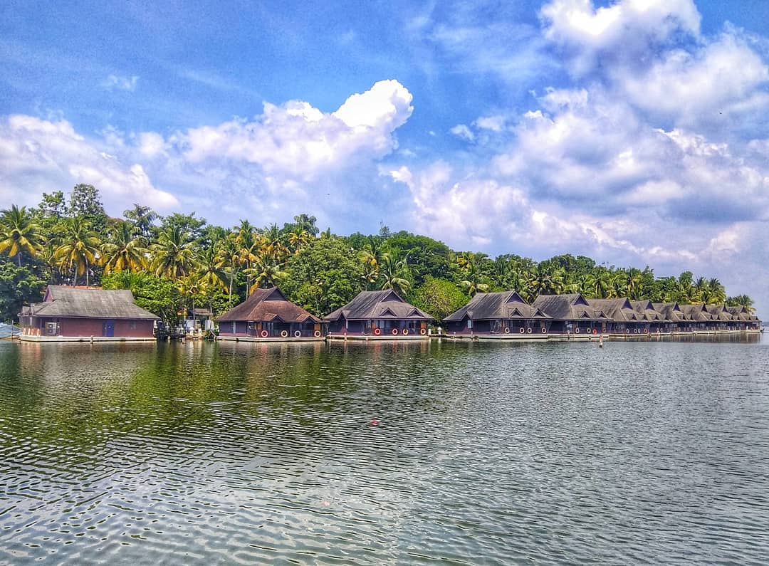 Places to Visit in Kerala - Ashtamudi