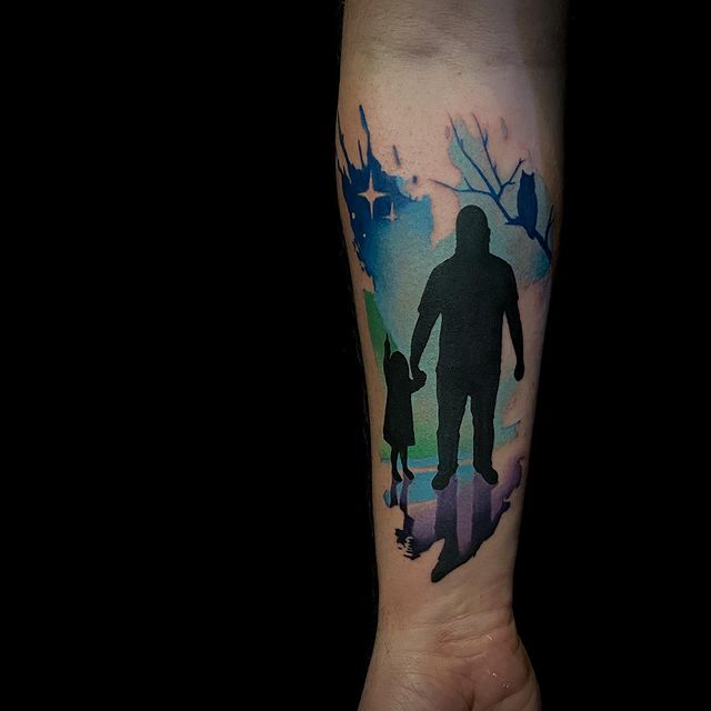 Képtalálatok a következőre father and son silhouette tattoo  Tattoo for  son Father son tattoo Silhouette tattoos