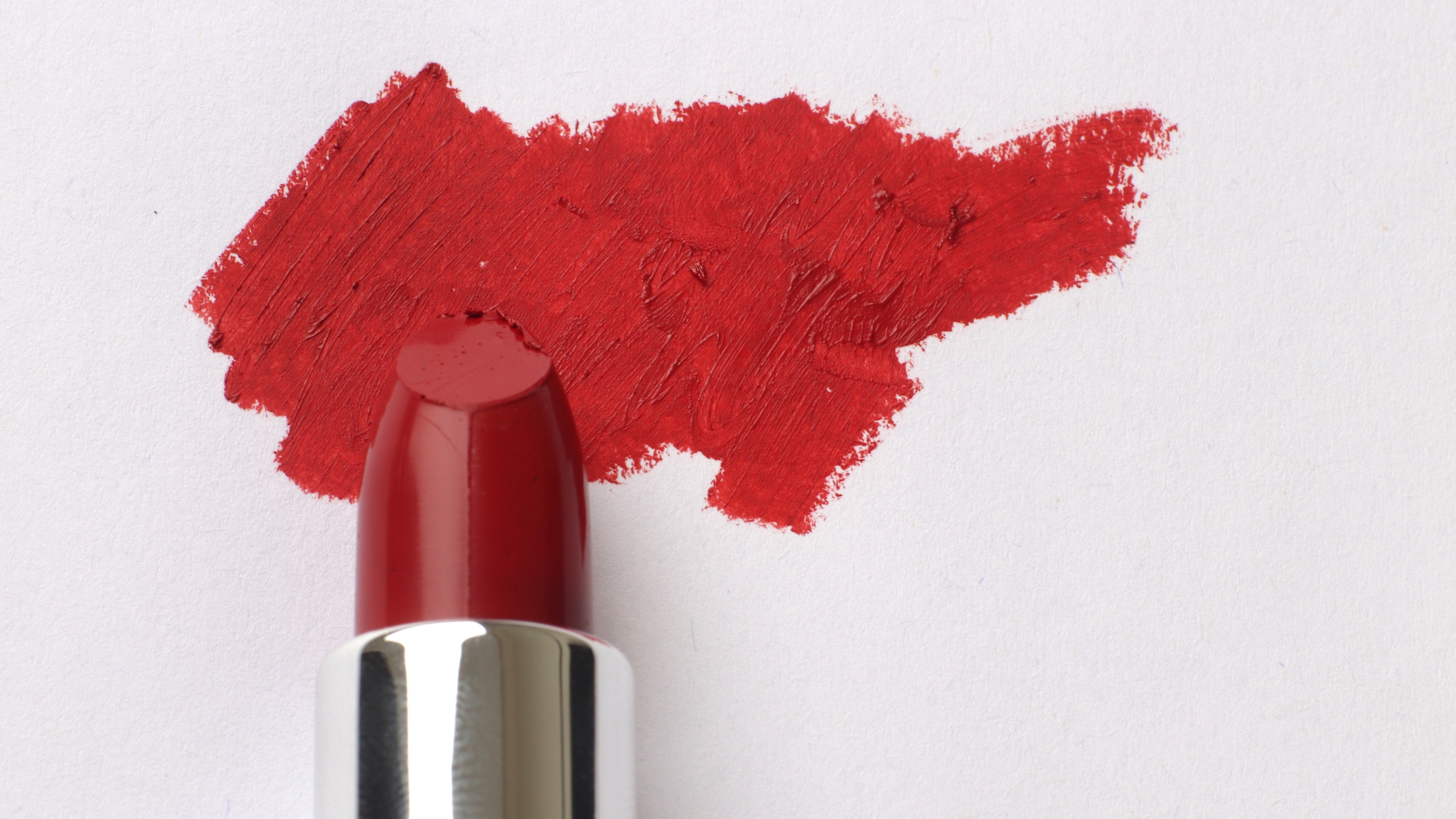 Long-Lasting Lipstick: Expert Tips & Tricks